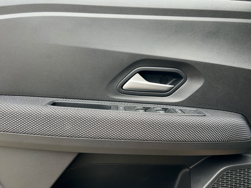 Dacia Sandero III Stepway Expression TC 90 — photo 12
