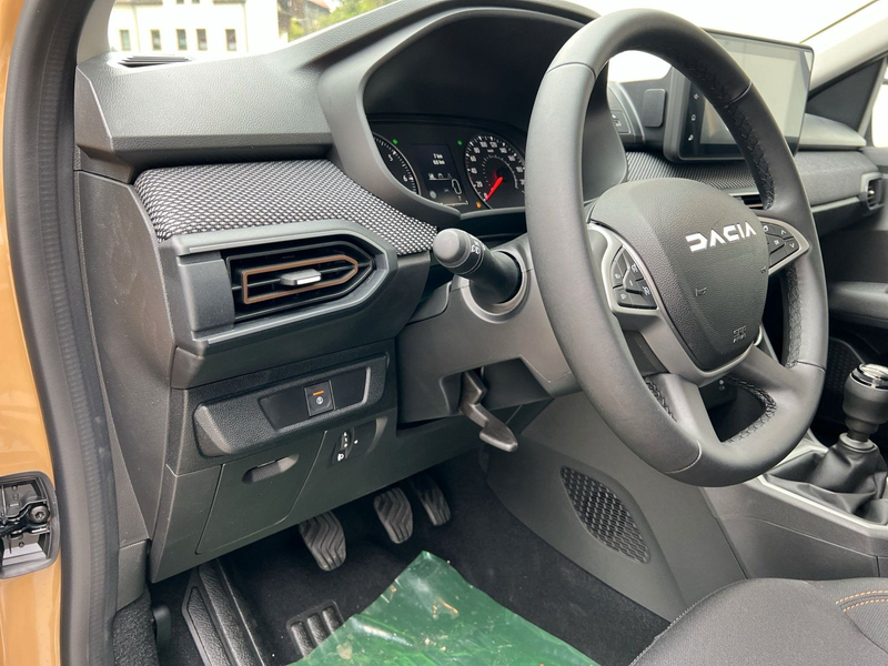 Dacia Sandero III Stepway Expression TC 90 — photo 11