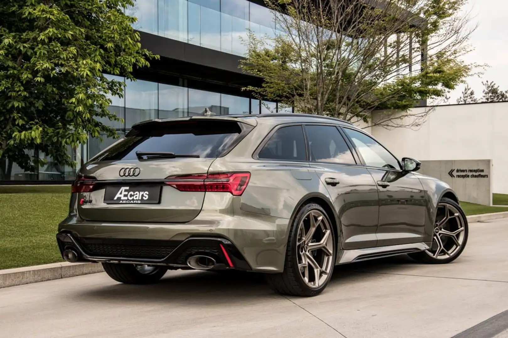 Audi RS6 AVANT / 4.0 V8 / PERFORMANCE / OAK GREEN / 500 KM Vert - 2