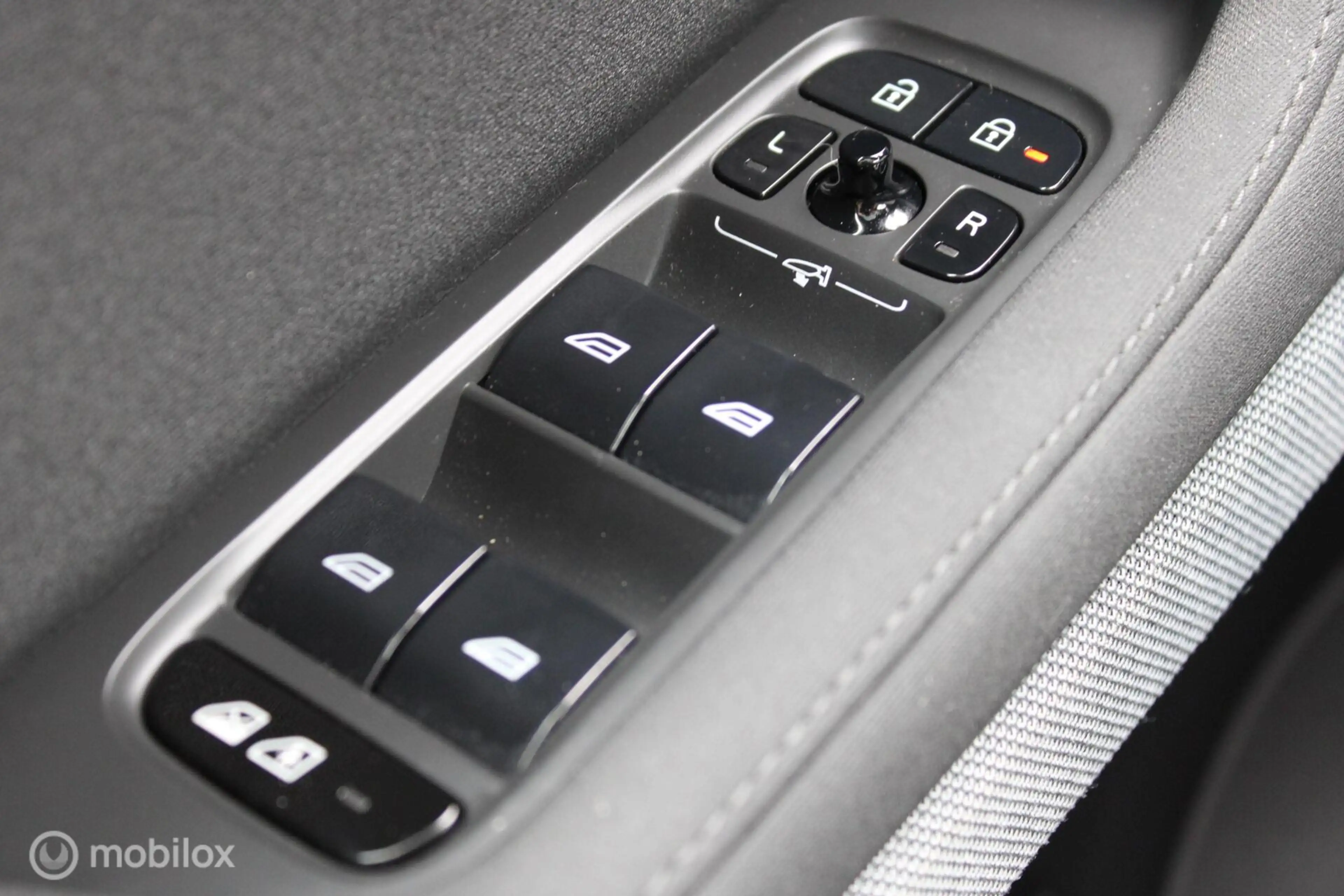 Polestar 2 Long Range Dual Motor Launch Edition 78kWh, Perfor — photo 25