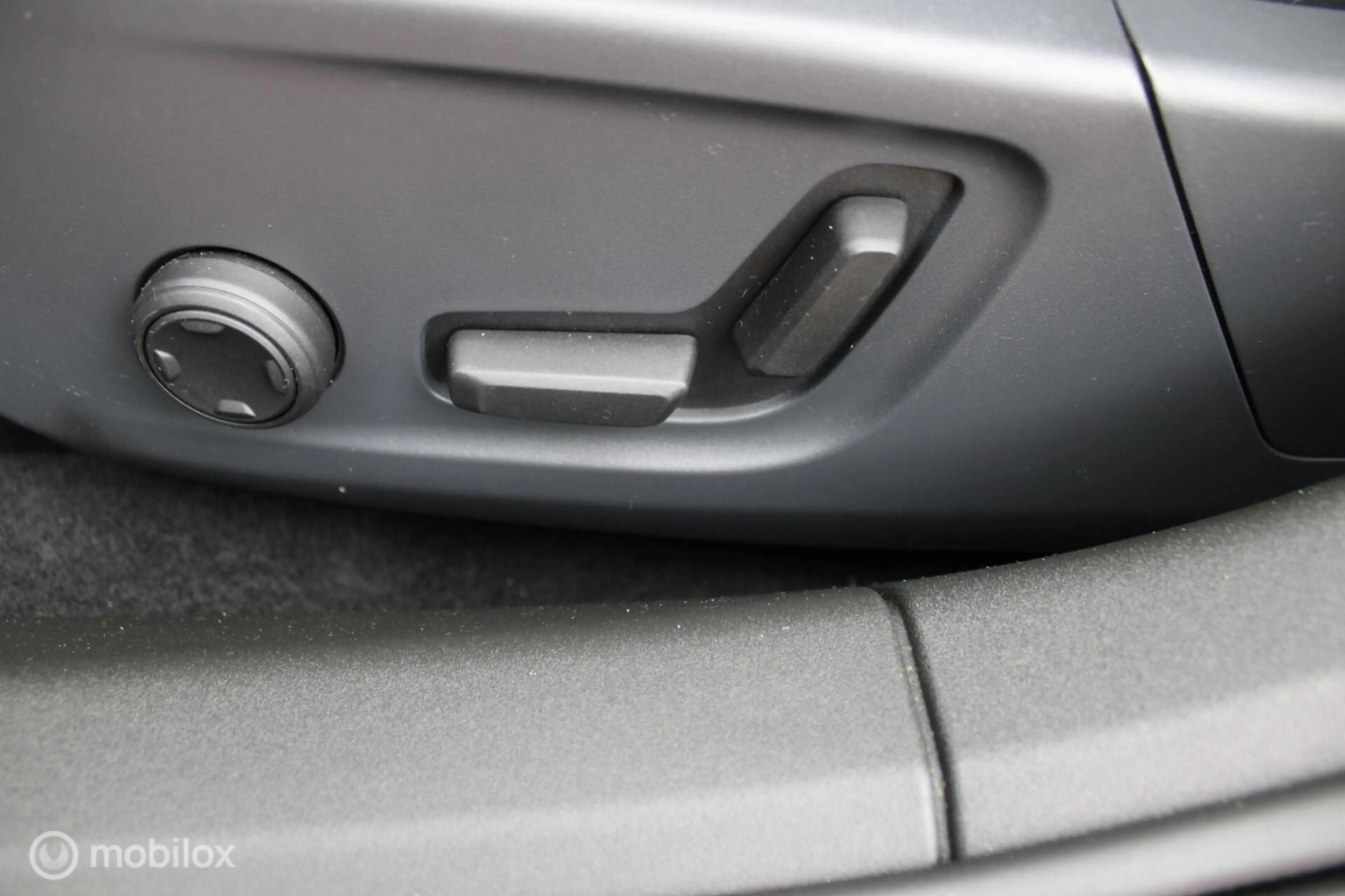 Polestar 2 Long Range Dual Motor Launch Edition 78kWh, Perfor — photo 28