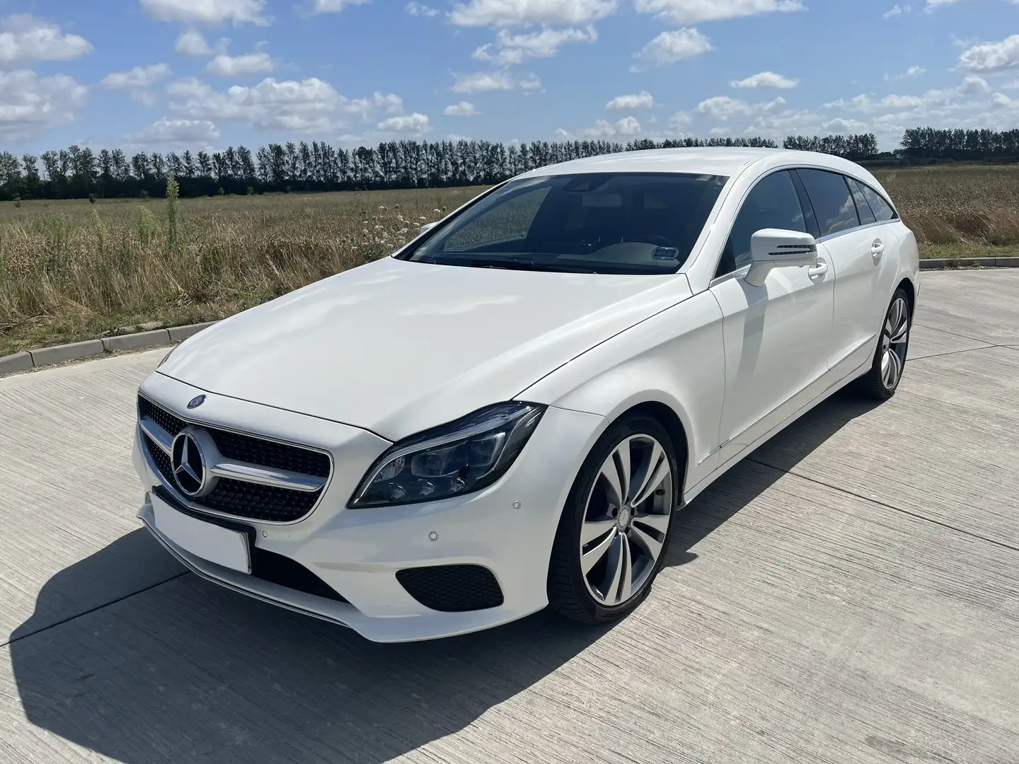 Mercedes-Benz CLS 400 Shooting Brake    mit Leistungssteigerung Bílá - 1