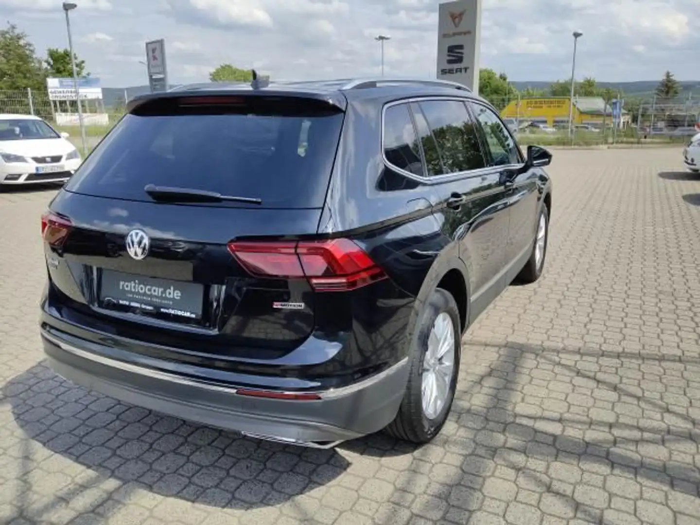 Volkswagen Tiguan TIGUAN ALLSPACE HIGHLINE 2.0 TDI DSG 4MOTION AHK Schwarz - 2