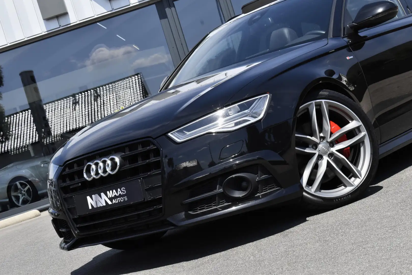 Audi A6 Avant 2.0 TFSI quattro S line Edition Zwart - 2