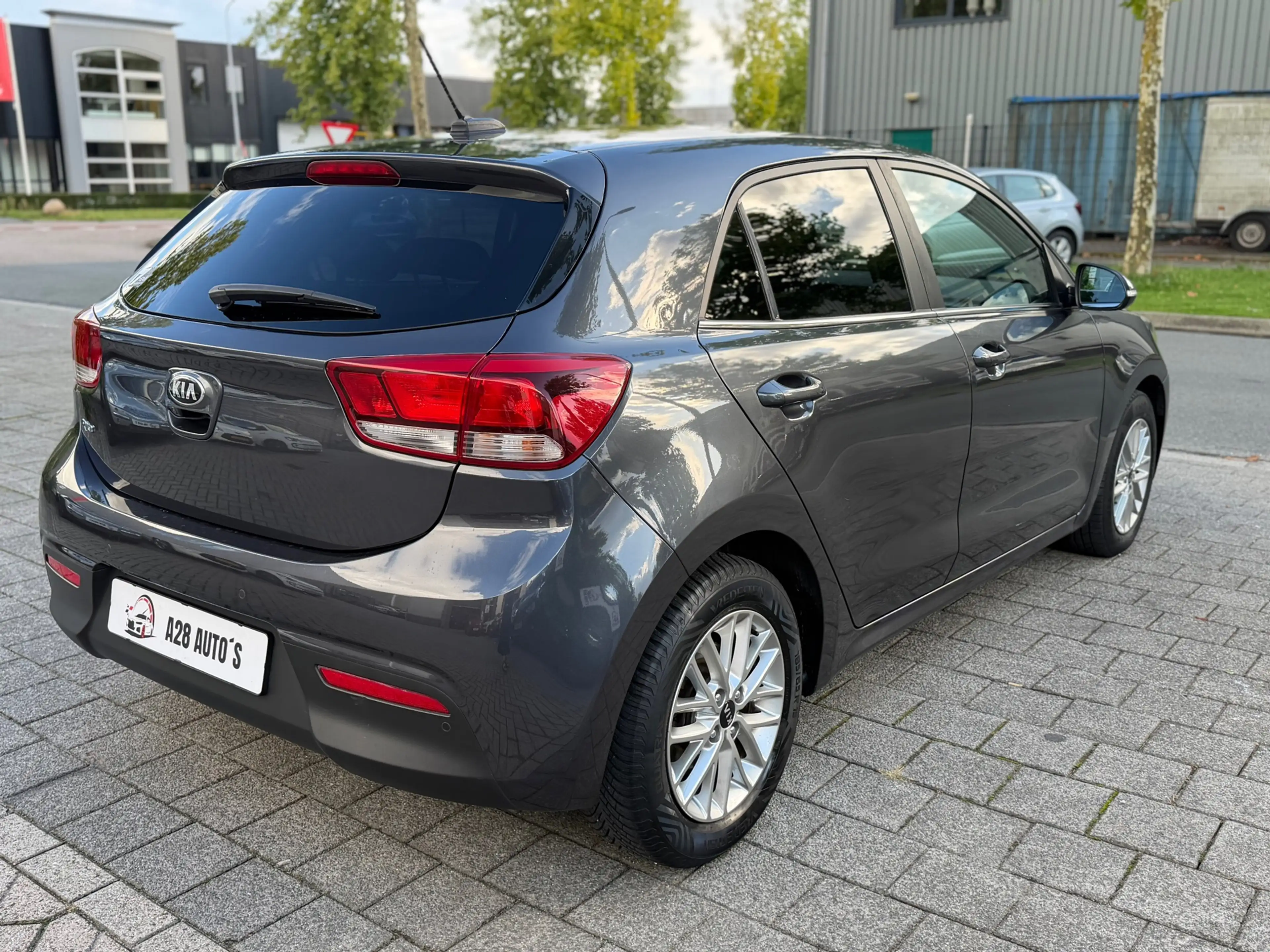 Kia Rio 1.2 CVVT ComfortPlusLine Navigator|Cruise contr| C — photo 5