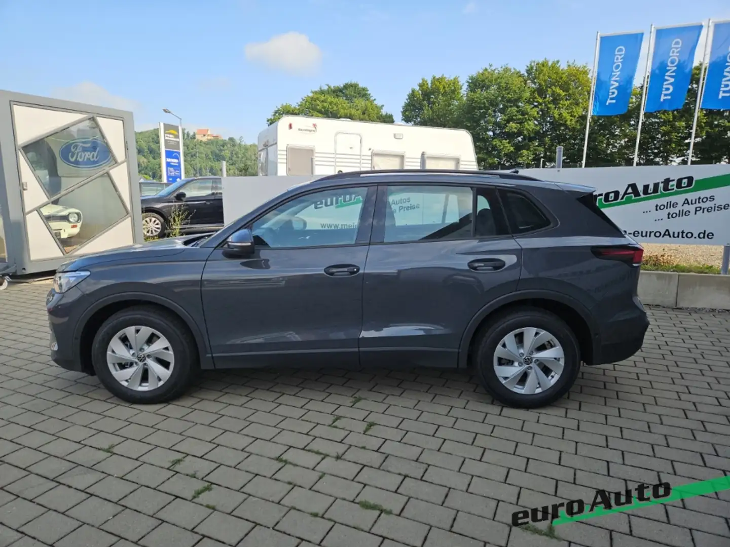 Volkswagen Tiguan Limited 1.5 eTSi DSG AHK 4 Jahre Garantie Grau - 2