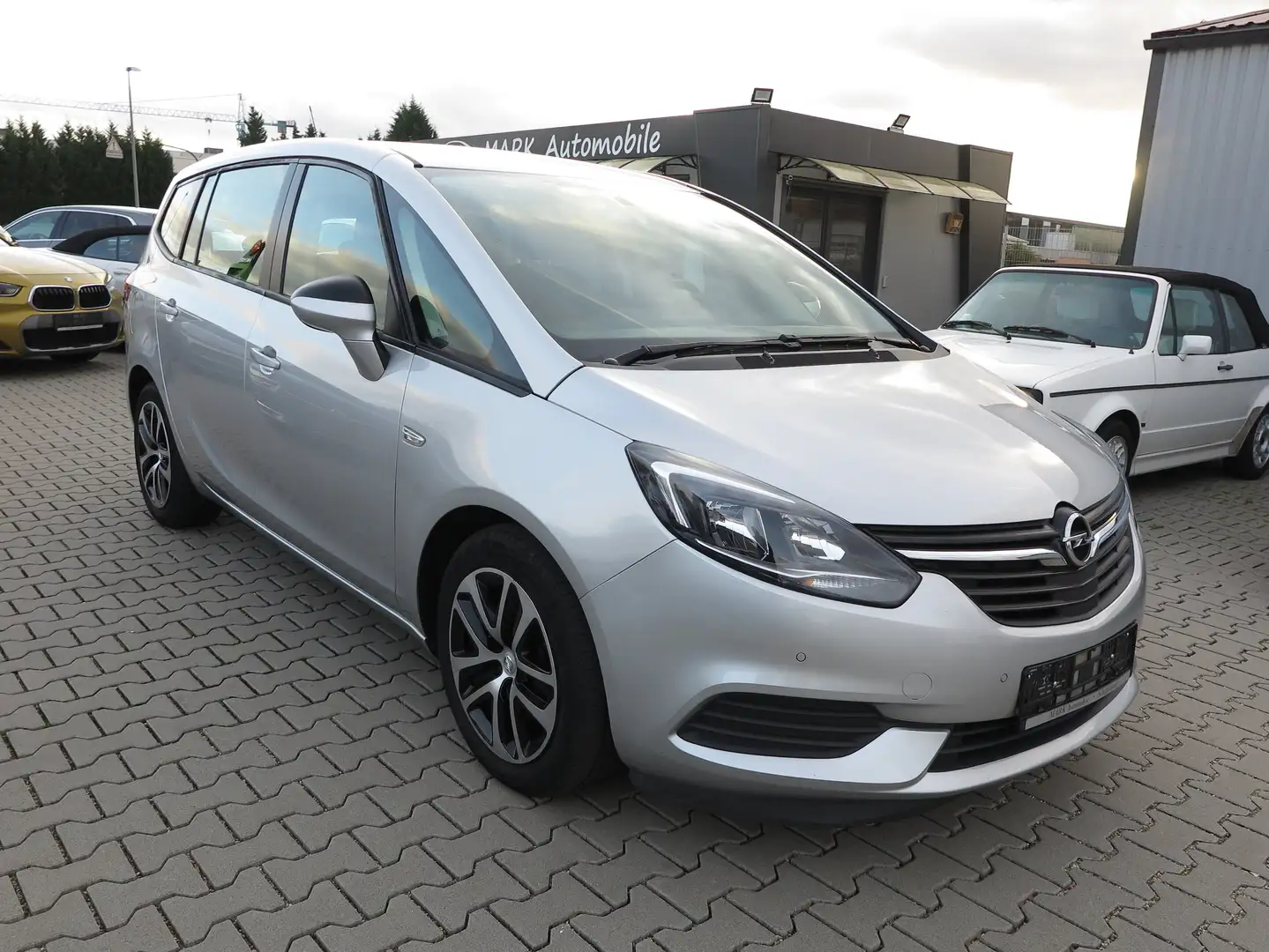 Opel Zafira Edition. Automatik. Navi. PDC. Klima Argent - 2