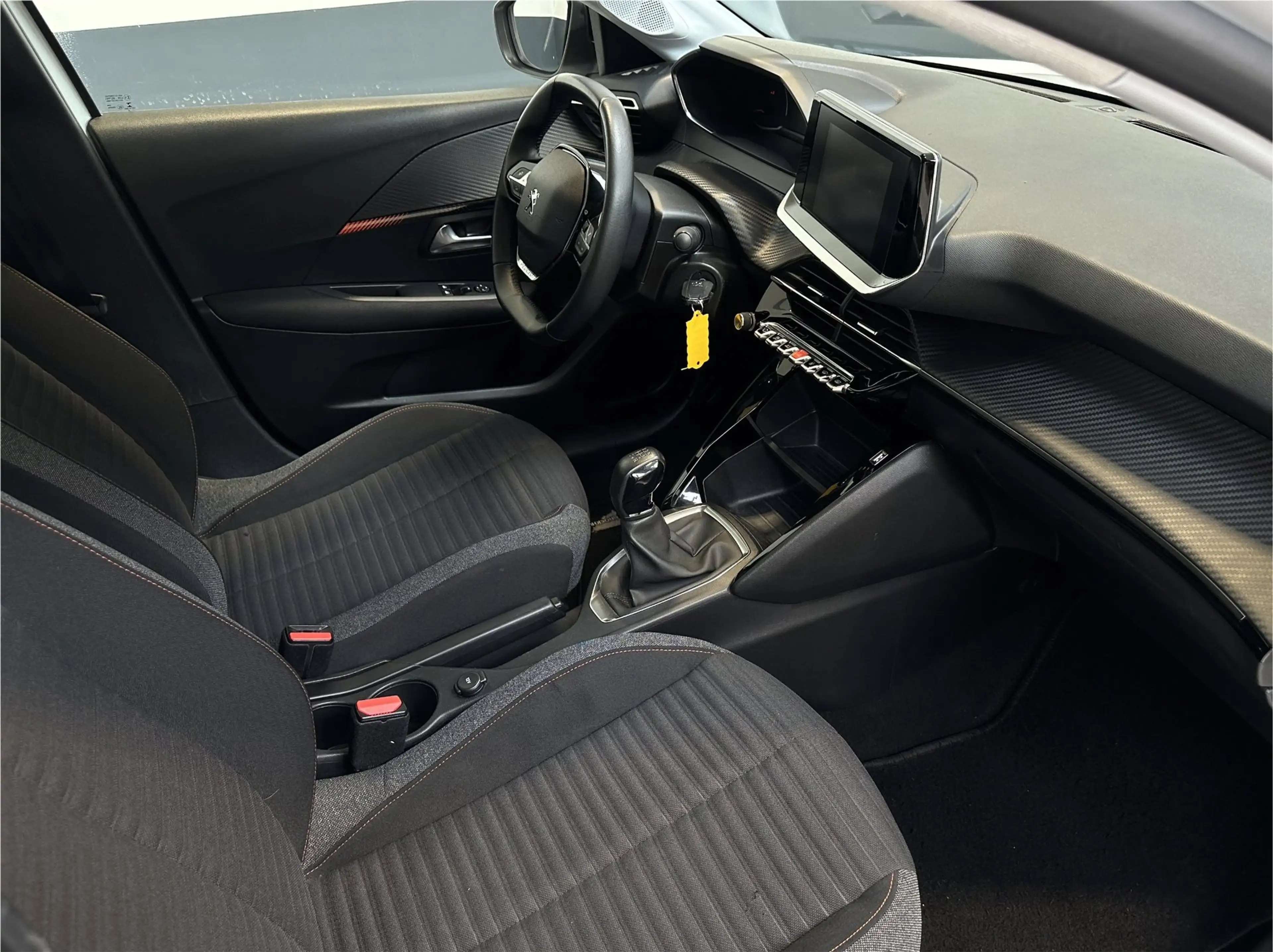 Peugeot 208 1.2 PureTech Active Pack | Apple Carplay/ Android — photo 27