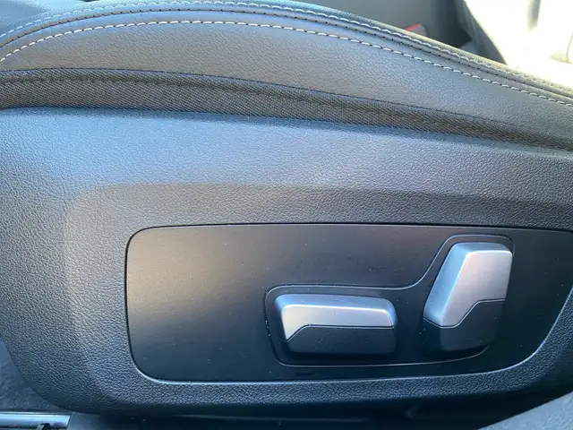 BMW 4 Series view 14