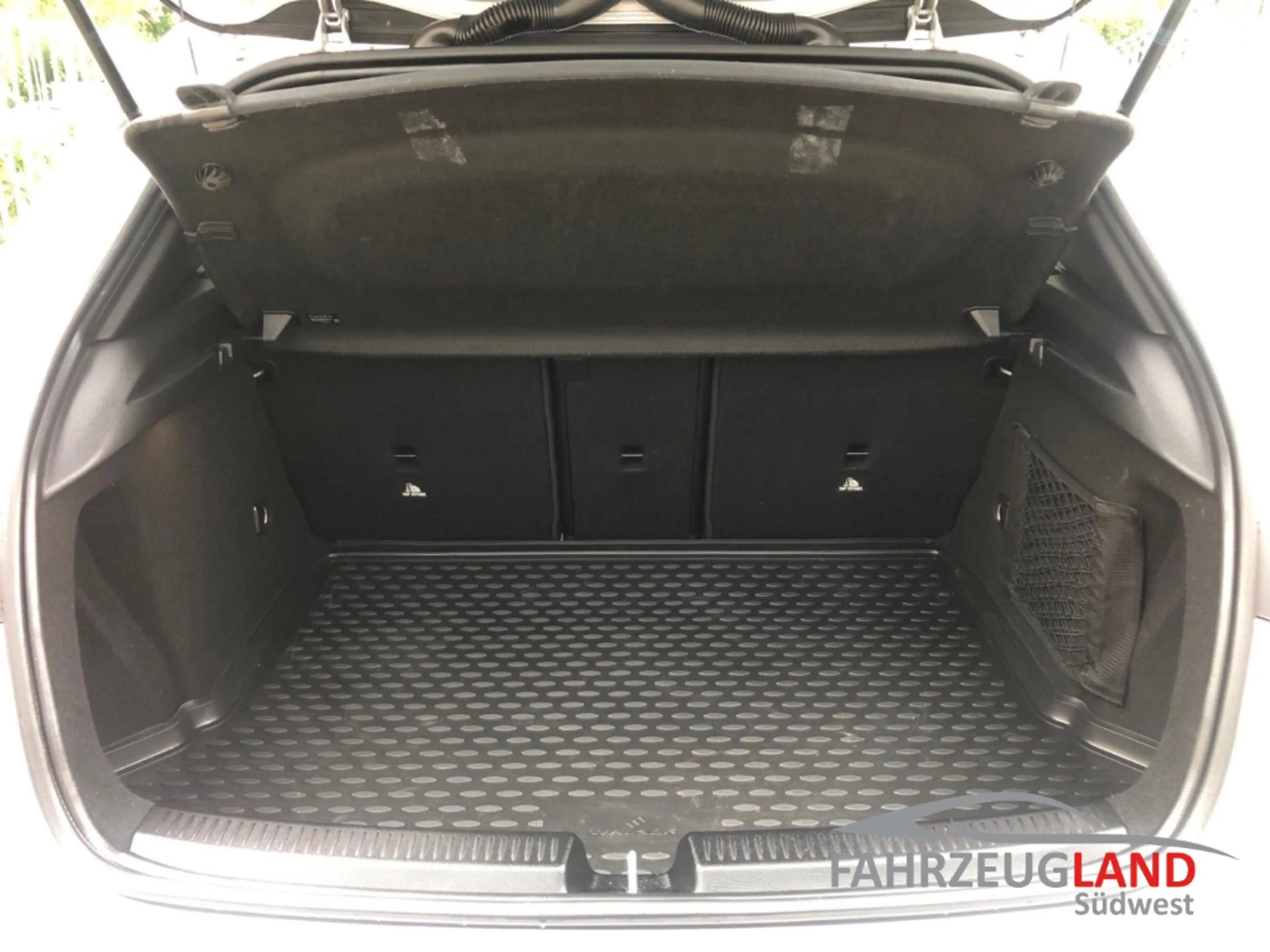 Mercedes-Benz A 250 Navi Premium Business Paket LED-Sch. Media Display — photo 12