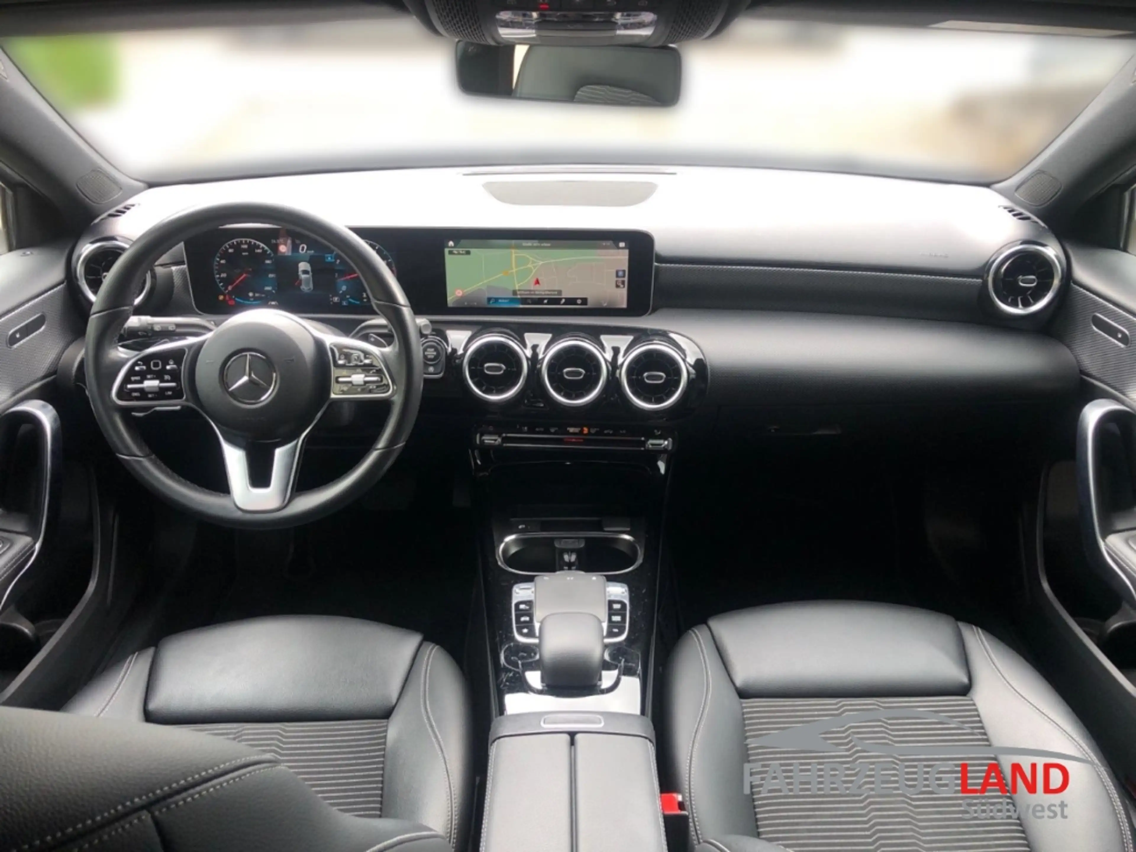 Mercedes-Benz A 250 Navi Premium Business Paket LED-Sch. Media Display — photo 10