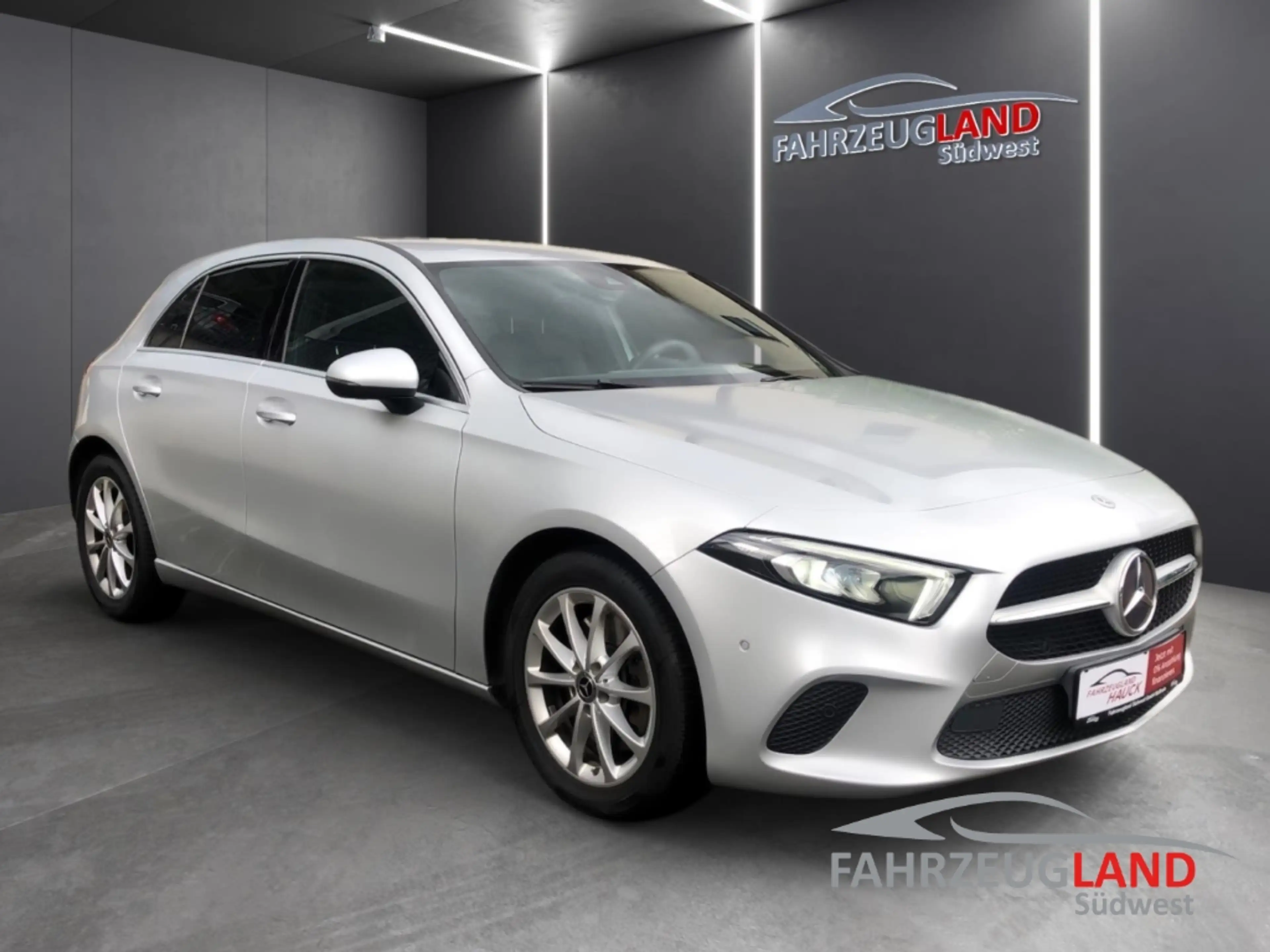 Mercedes-Benz A 250 Navi Premium Business Paket LED-Sch. Media Display — photo 2