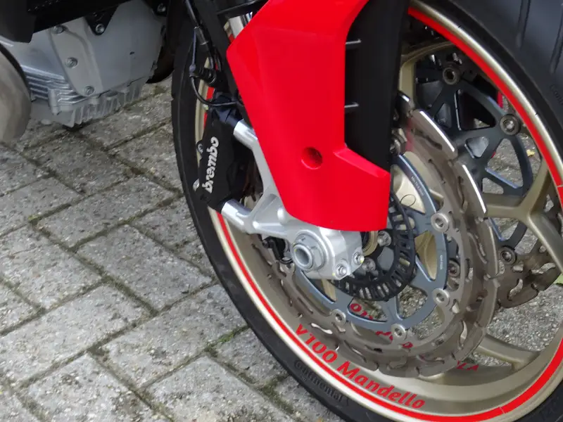 Moto Guzzi V 100 - foto 5