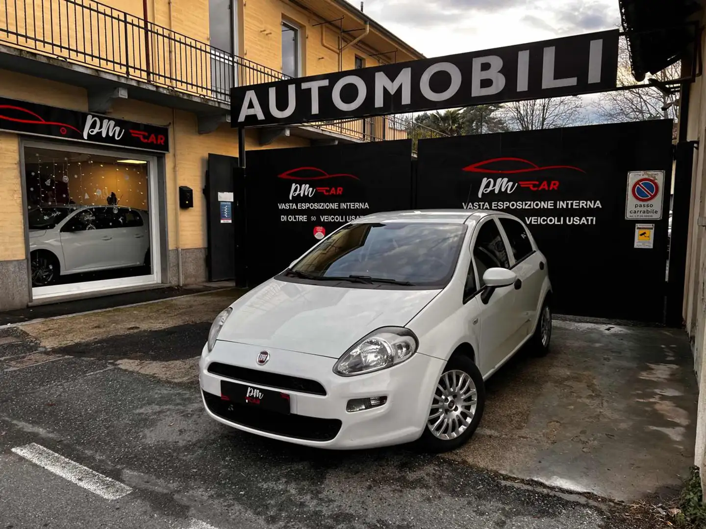 Fiat Punto 1.2 8V 5 porte Lounge Blanc - 1