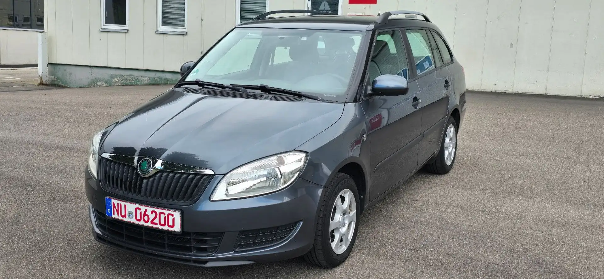 Skoda Fabia 1.2l TSI Active Combi *TÜV-NEU*Klima* Gri - 2