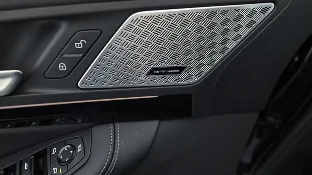 BMW 2 Series view 13