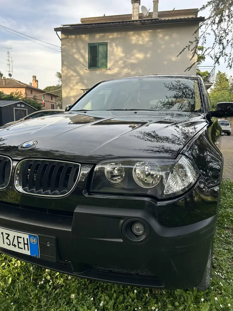 BMW X3 2.0d Attiva - 1