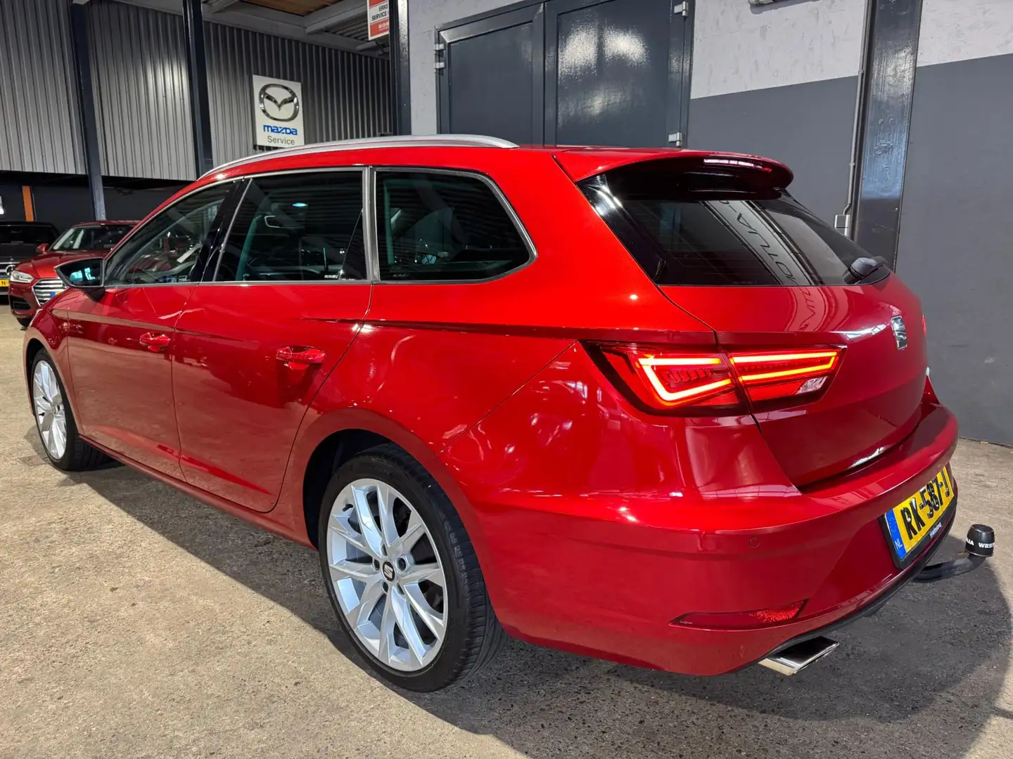 SEAT Leon ST 1.0 TSI Speciale uitvoering CUPRA-PACK | NAP |N Rouge - 2