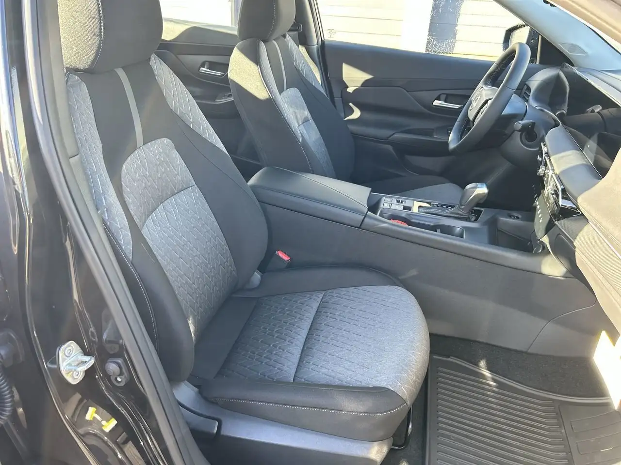 Nissan Sentra снимка Nissan Sentra