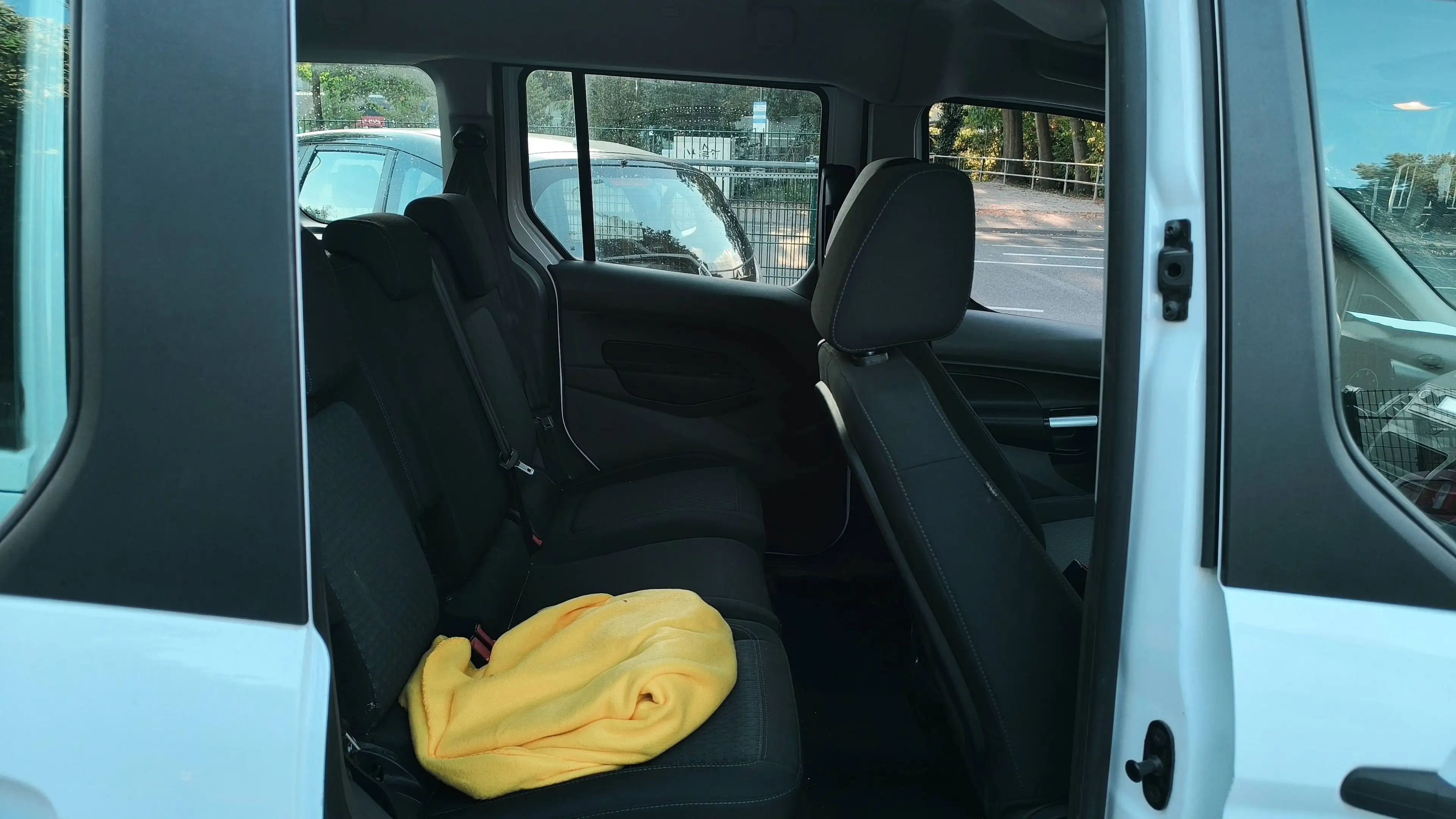 Ford Transit Connect TDCi Kombi | 5 Sitze | Klima | Spurhalteass. | TÜV | MwSt | 6 Gang | — photo 12