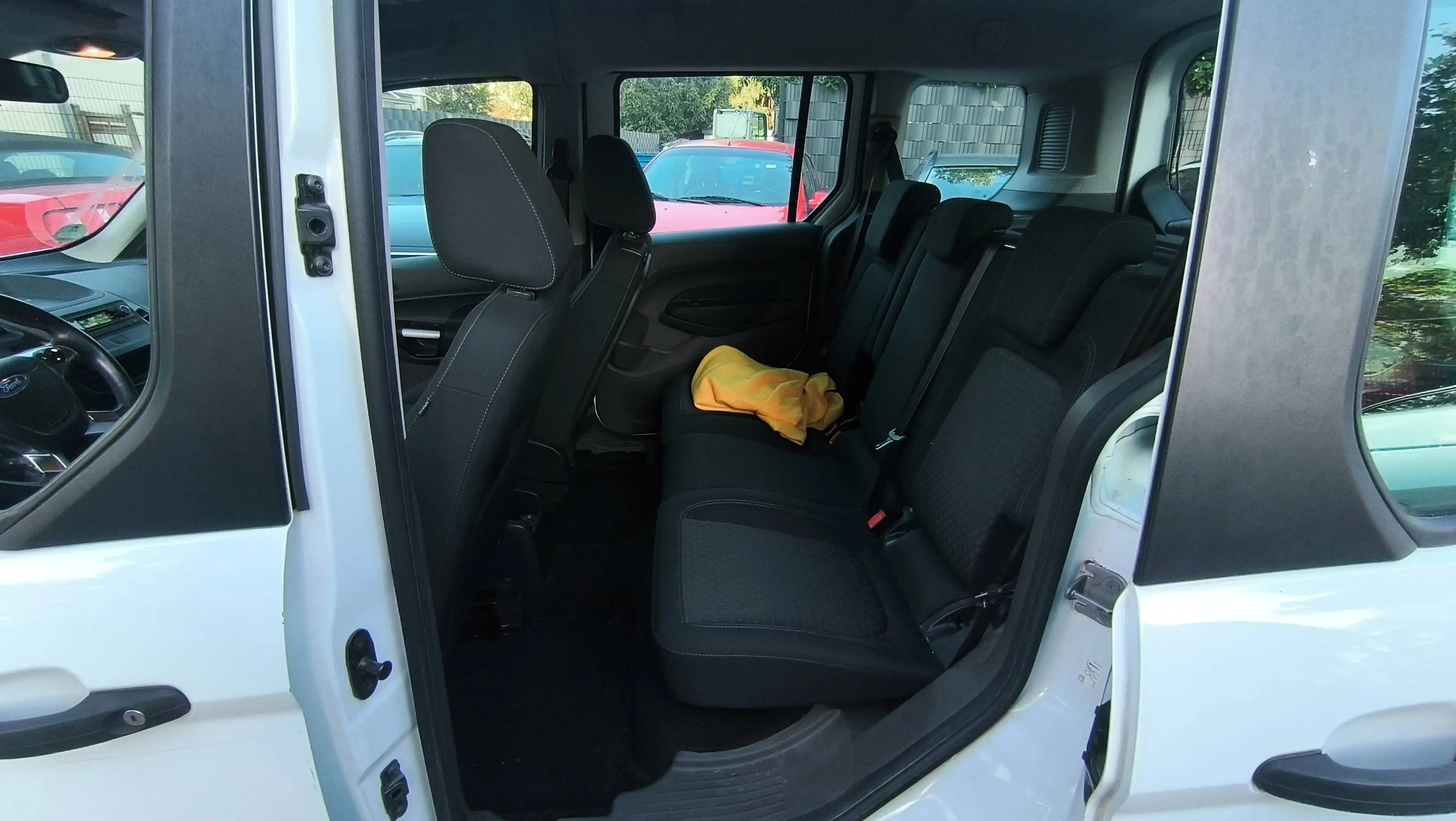 Ford Transit Connect TDCi Kombi | 5 Sitze | Klima | Spurhalteass. | TÜV | MwSt | 6 Gang | — photo 7