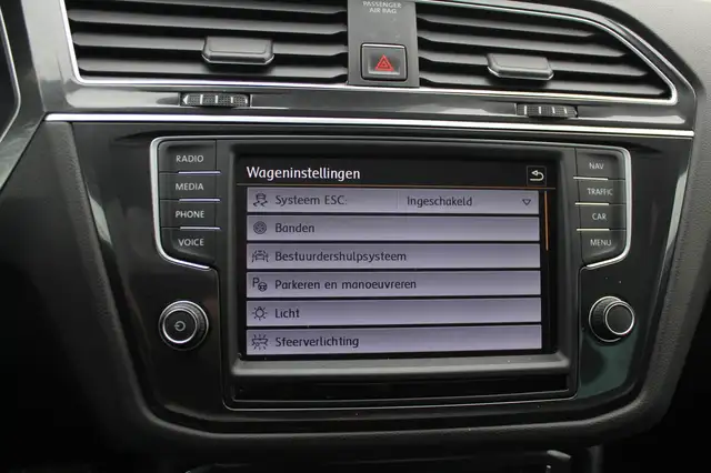 Volkswagen Tiguan view 25