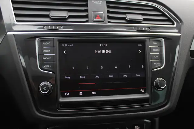 Volkswagen Tiguan view 20