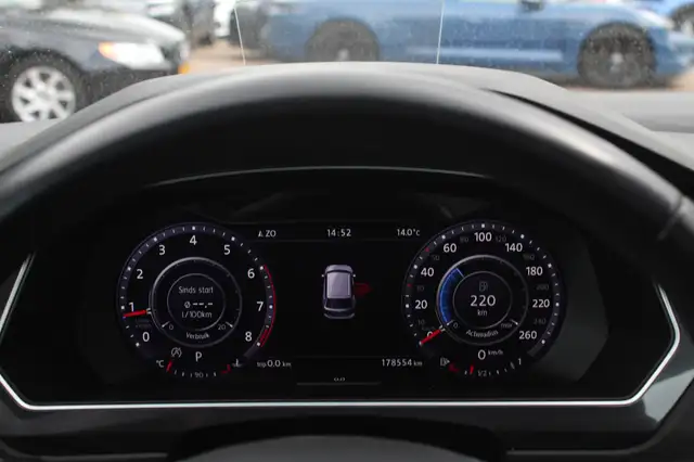 Volkswagen Tiguan view 18