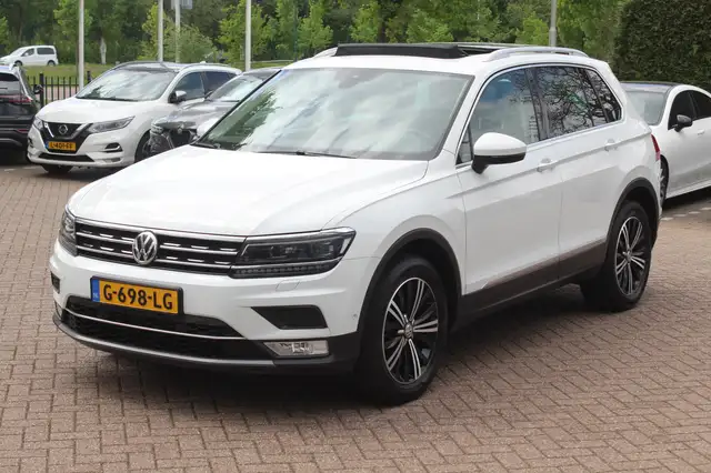 Volkswagen Tiguan view 6