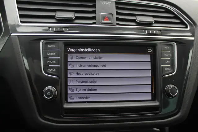 Volkswagen Tiguan view 26