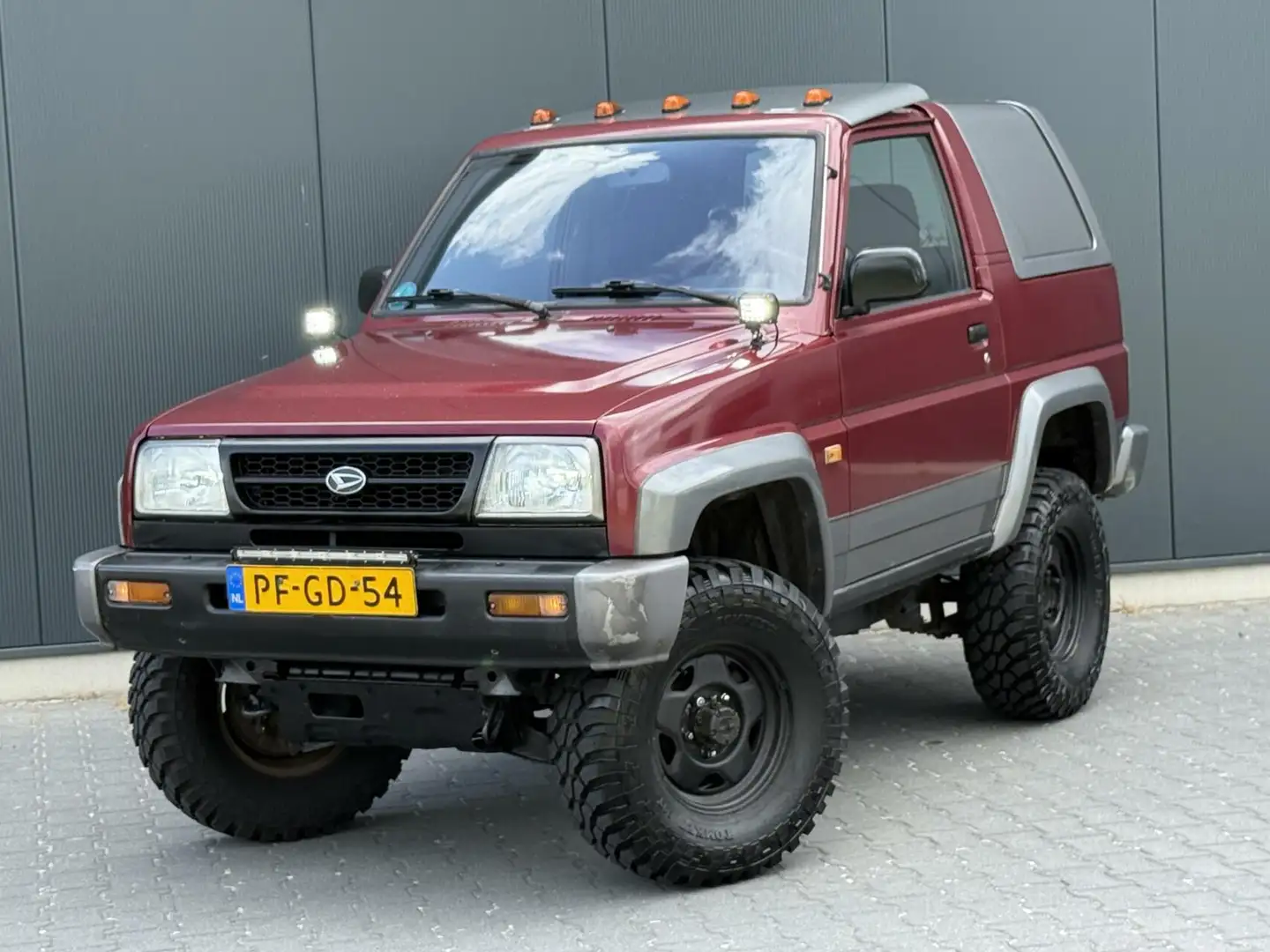 Daihatsu Feroza 1.6 Resin-Top SX 4x4 - Verhoogd - All Terrain Band Roşu - 1
