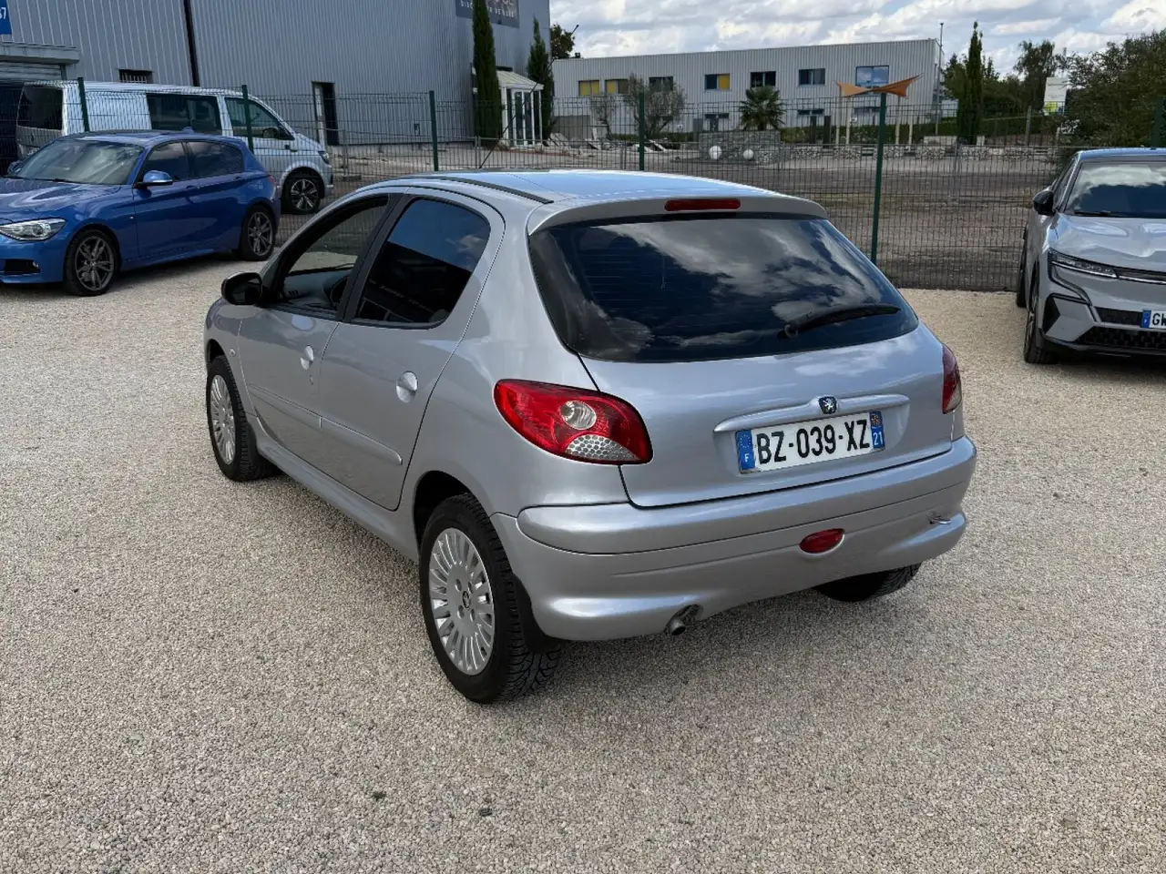 Peugeot 206 1.6i 2000, foto 2