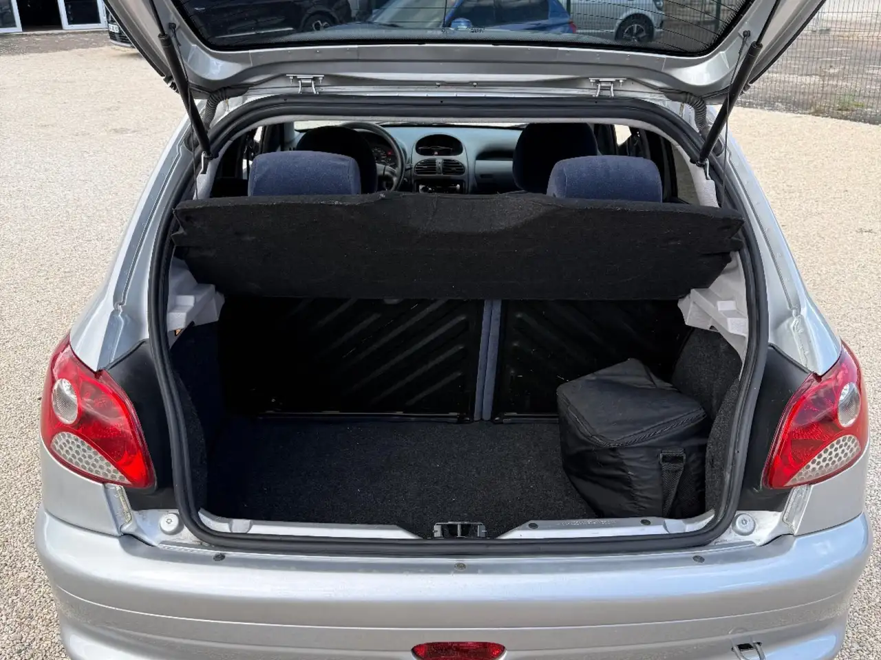 Peugeot 206 1.6i 2000, foto 4