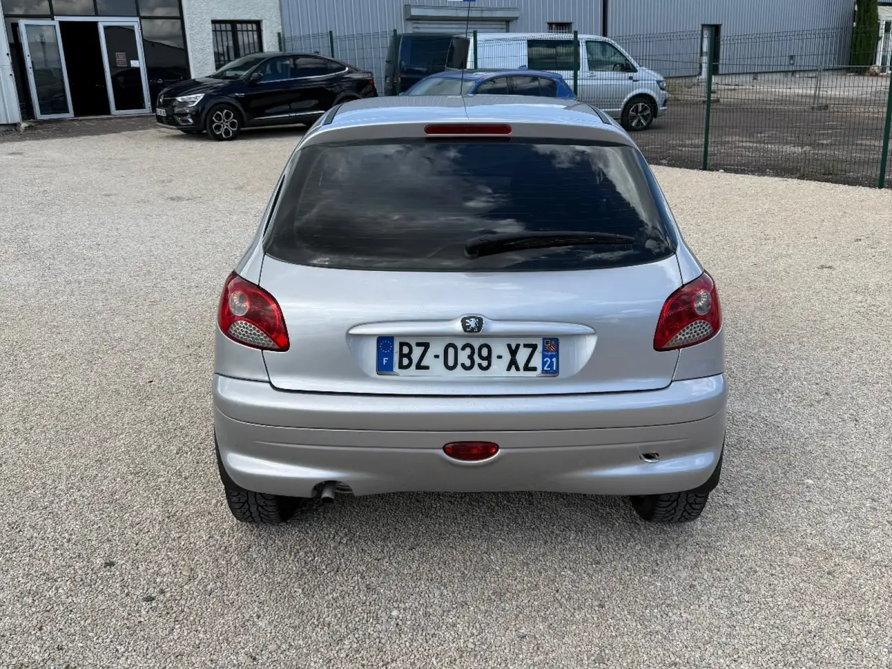 Peugeot 206 1.6i 2000, foto 3