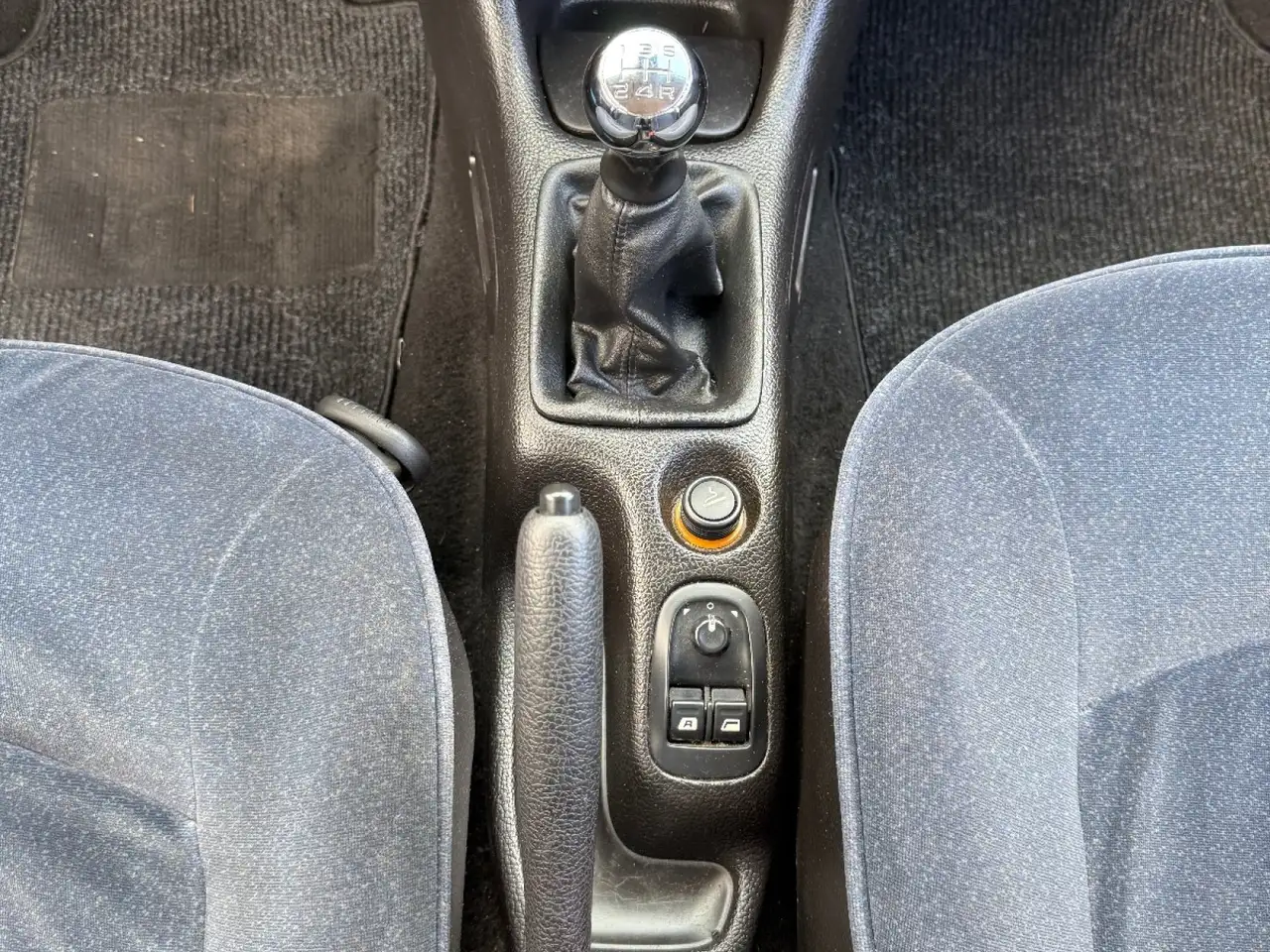Peugeot 206 1.6i 2000, foto 9