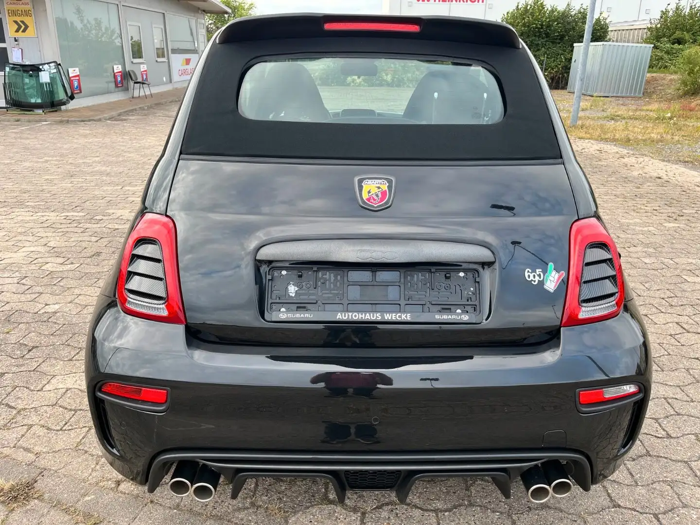 Abarth 695C *Scorpione Nero, Carbon Design* Noir - 1