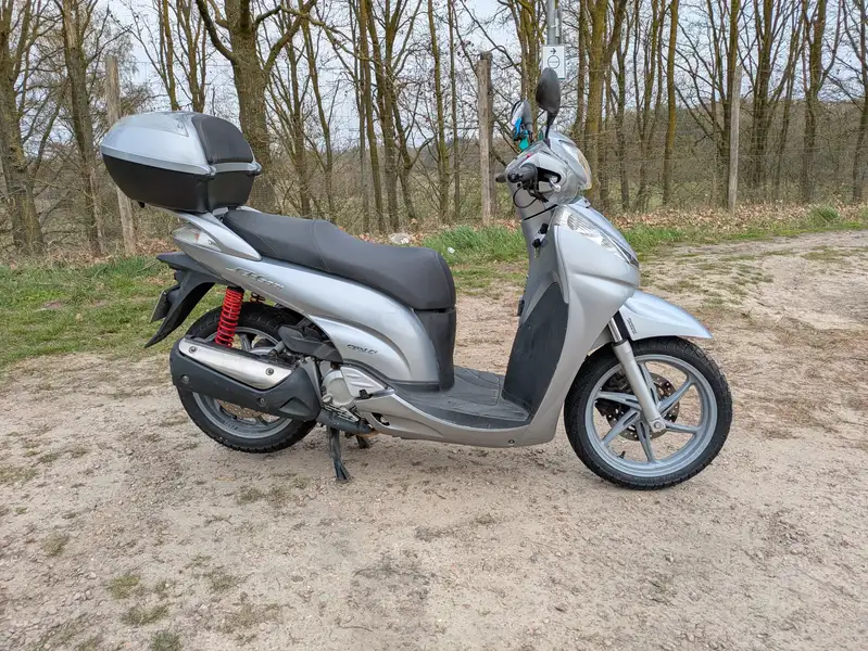 Honda SH 300 - foto 4