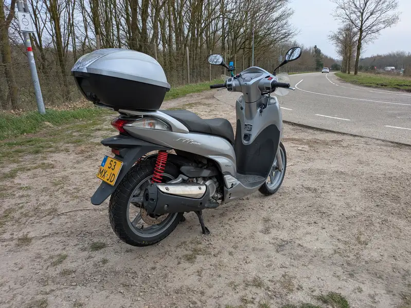 Honda SH 300 - foto 5