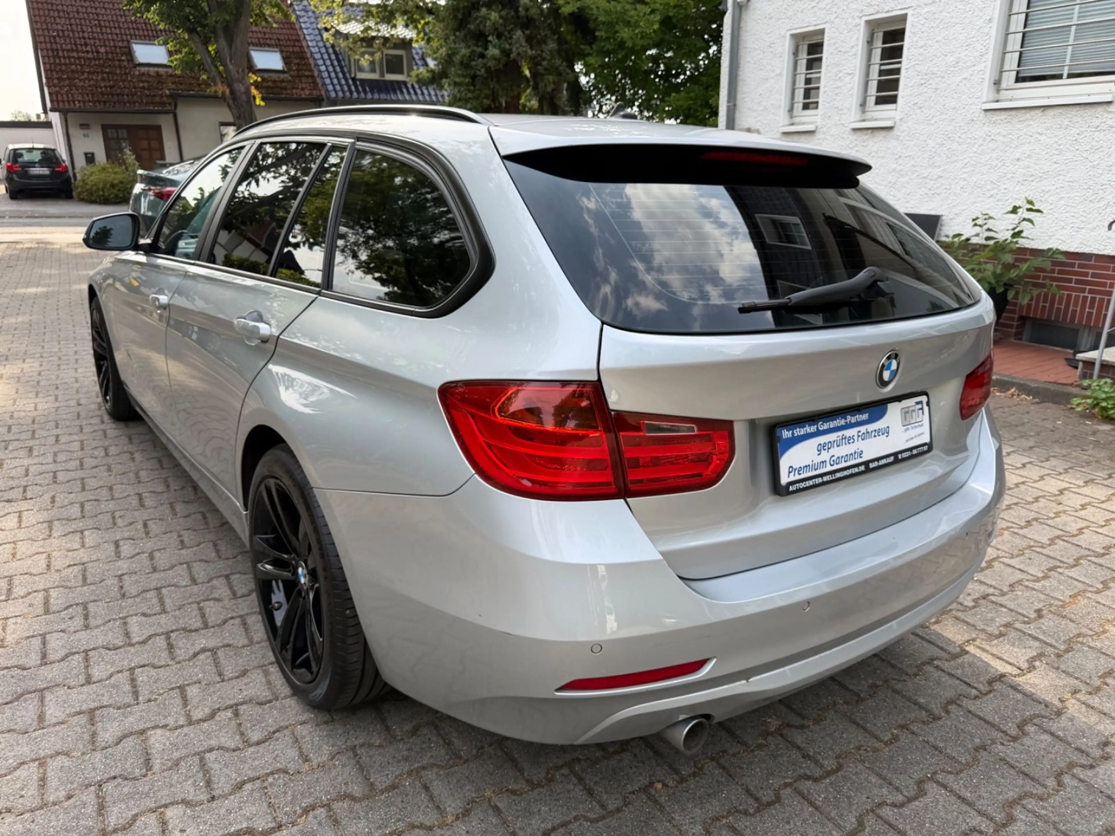 BMW 320 D Touring/18-Zoll M Felgen/ — photo 8