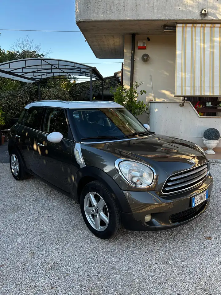 MINI Cooper D Countryman