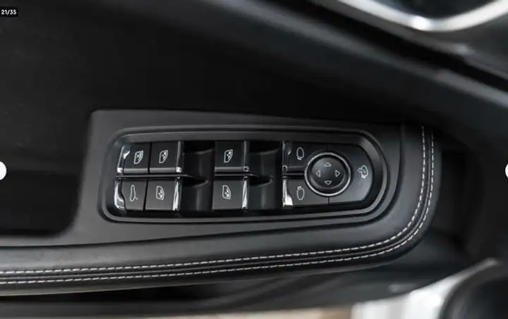 Porsche Macan 2022, foto 21