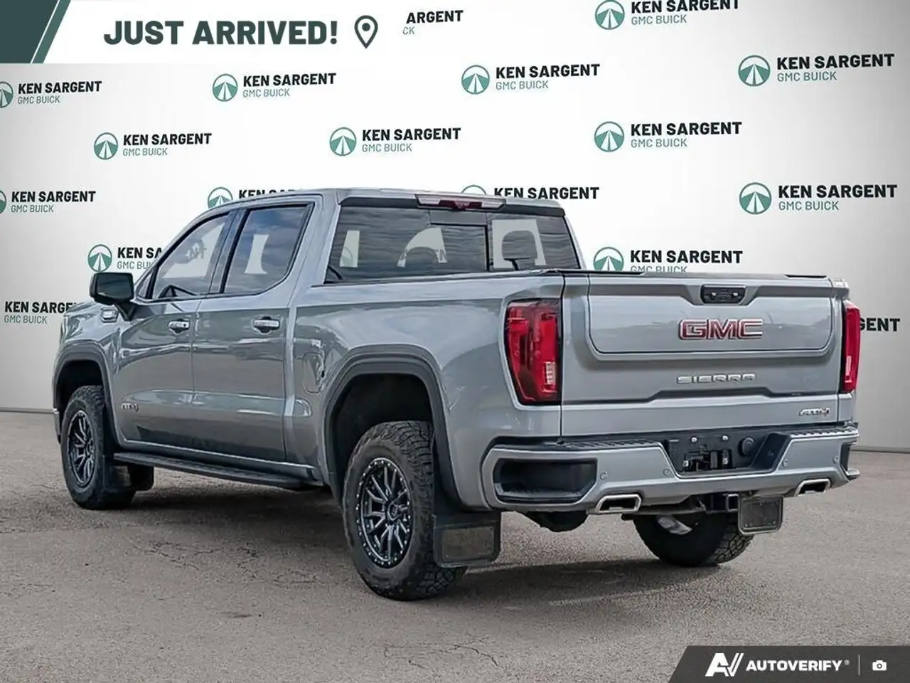 GMC Sierra 1500 photo GMC Sierra 1500