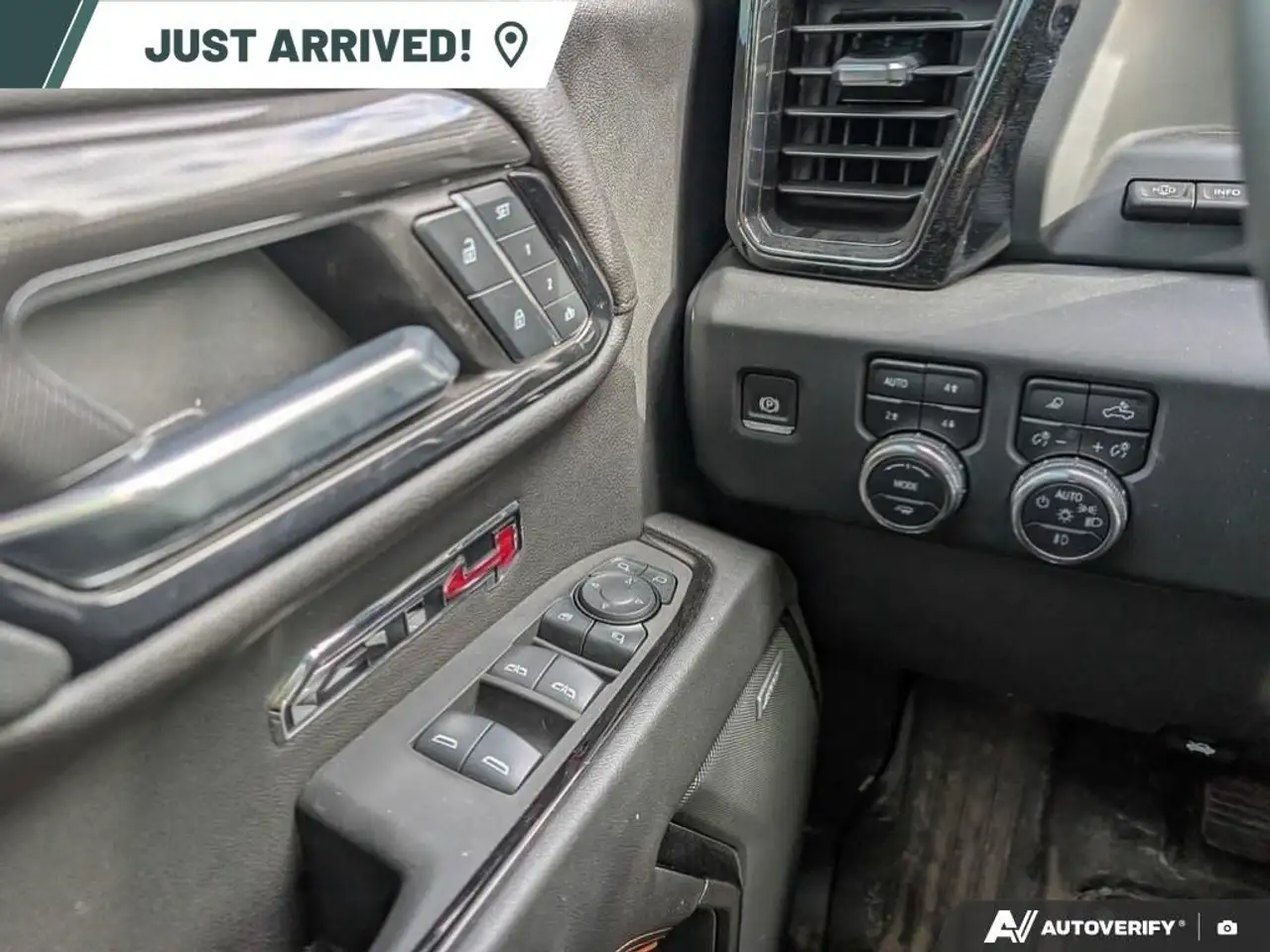 GMC Sierra 1500 photo GMC Sierra 1500