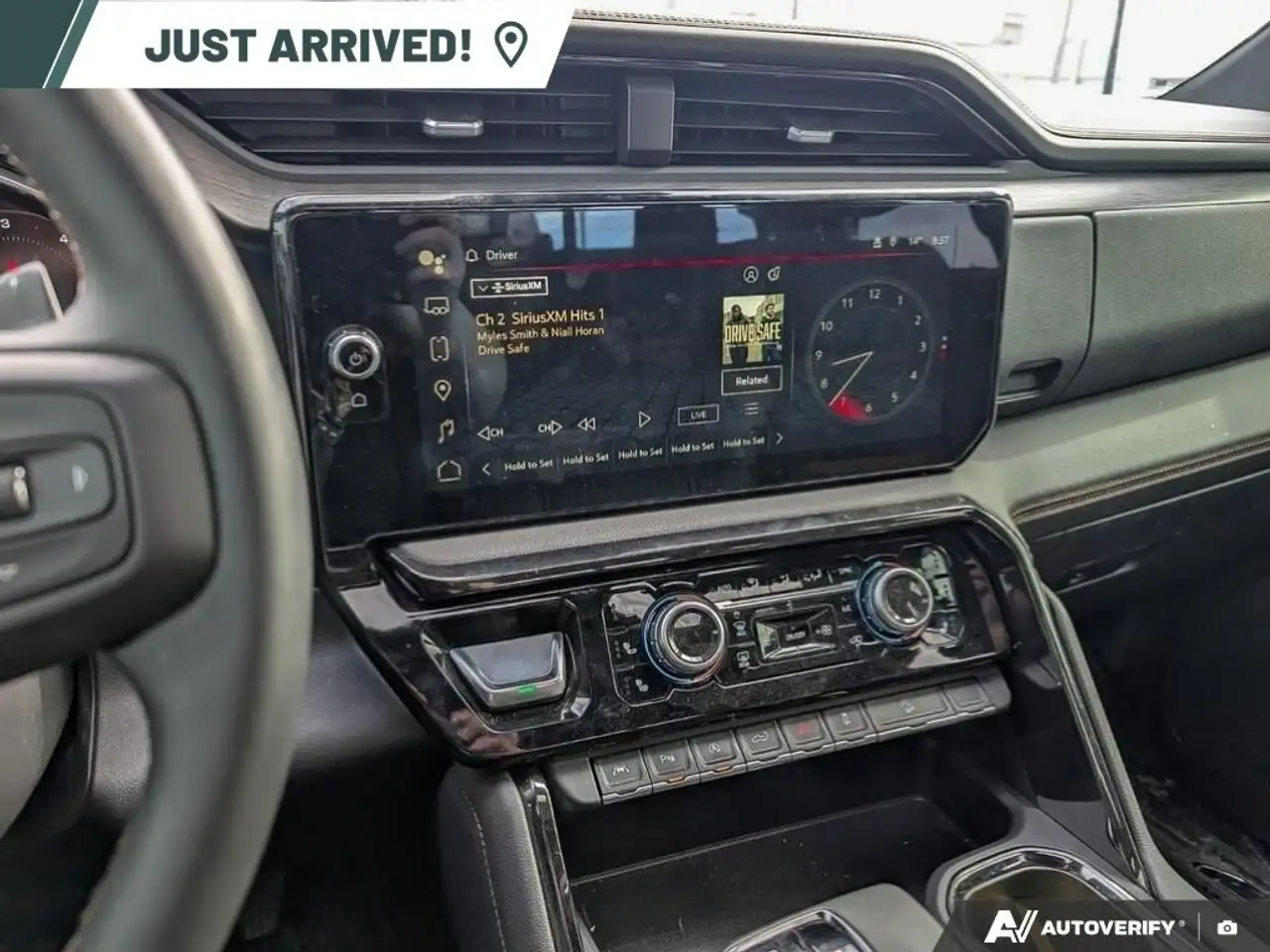 GMC Sierra 1500 photo GMC Sierra 1500