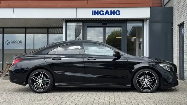 Mercedes-Benz Cla view 3