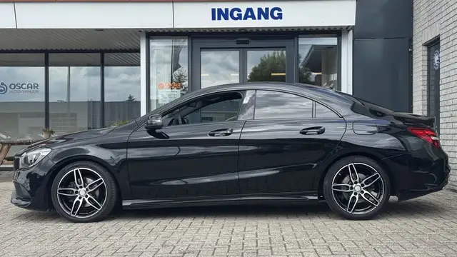 Mercedes-Benz Cla view 2