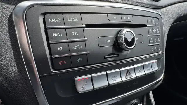 Mercedes-Benz Cla view 17