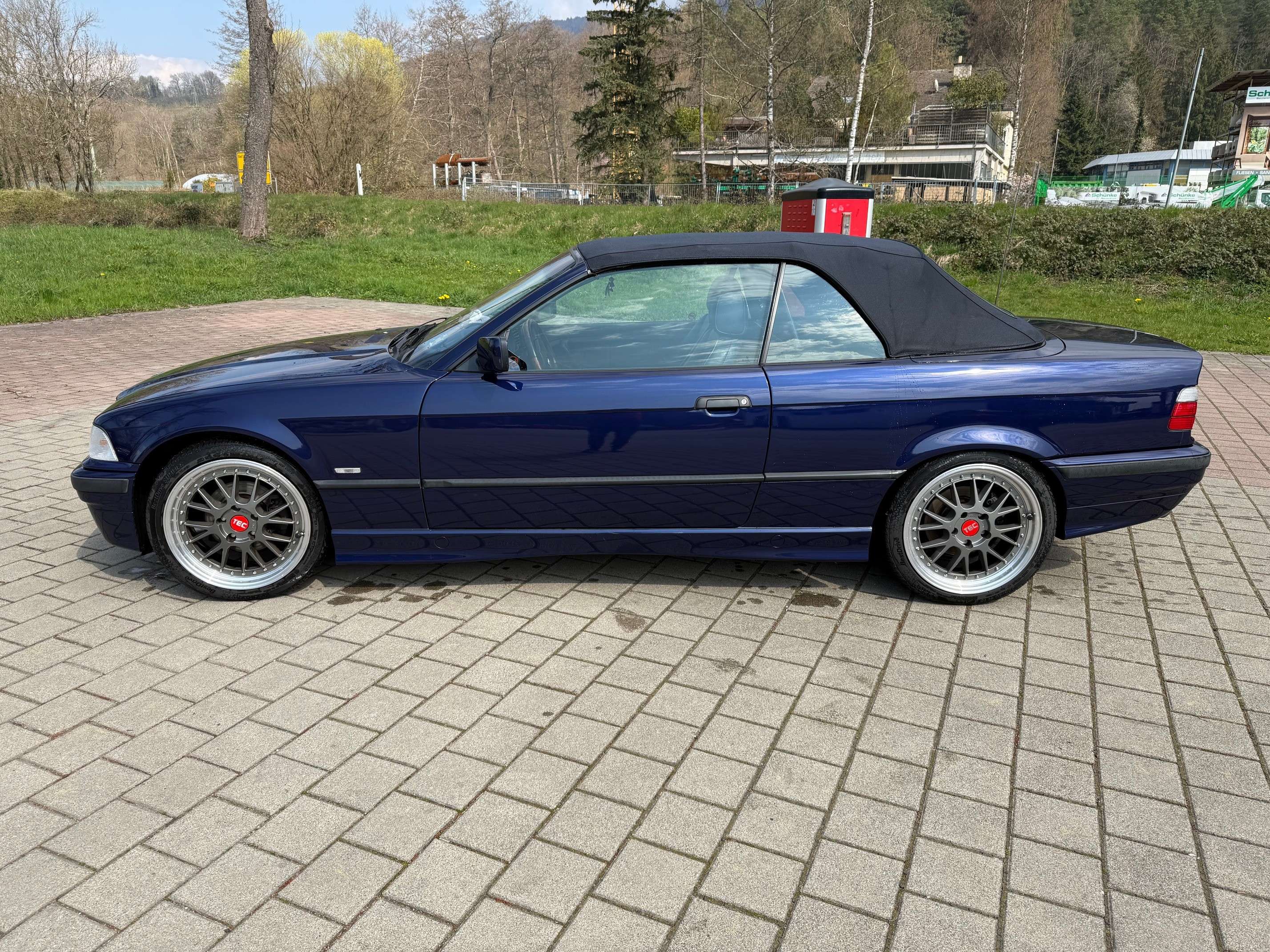 Second hand Bmw 3 Series 