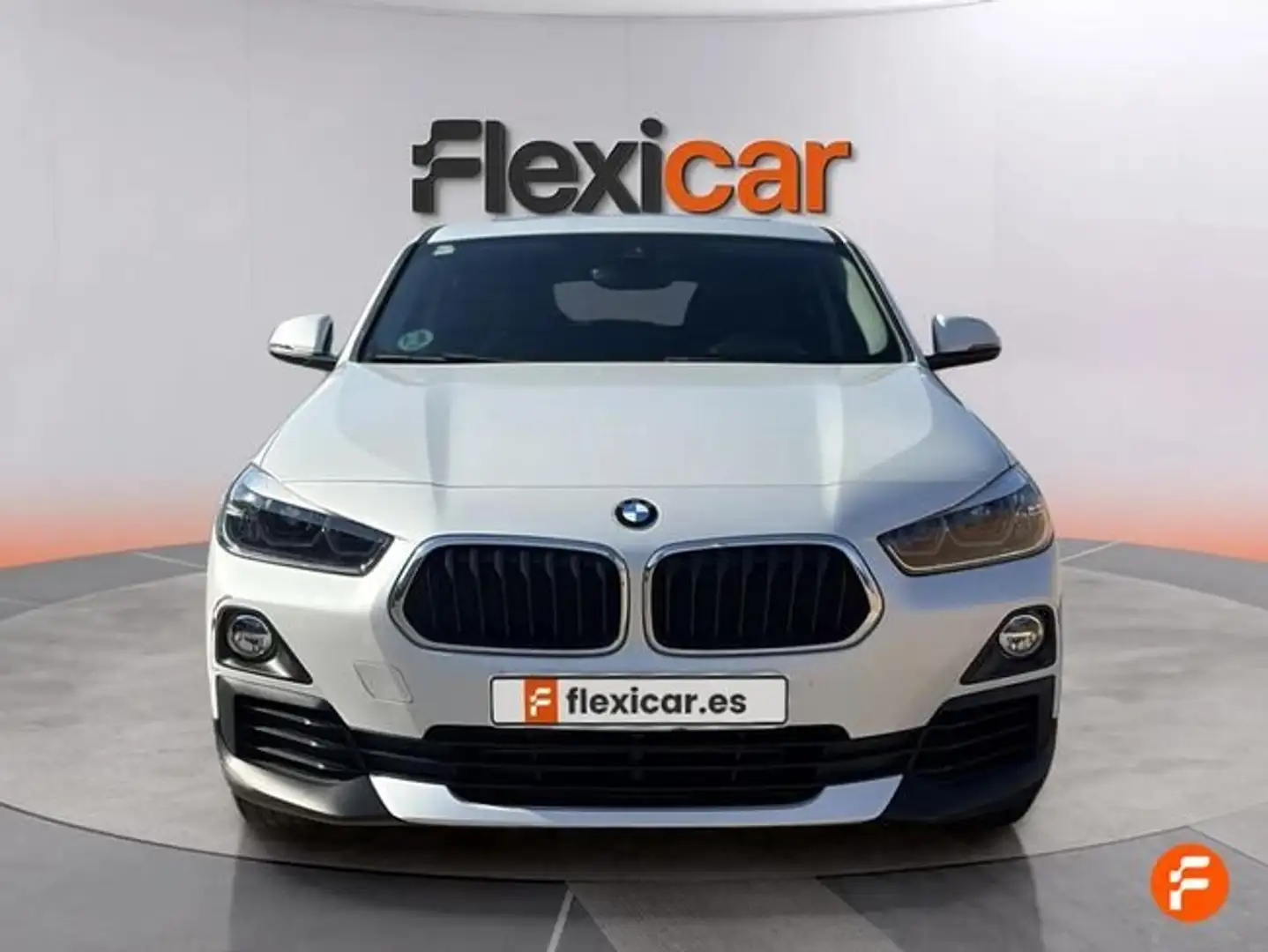 BMW X2 sDrive 18iA Blanco - 2
