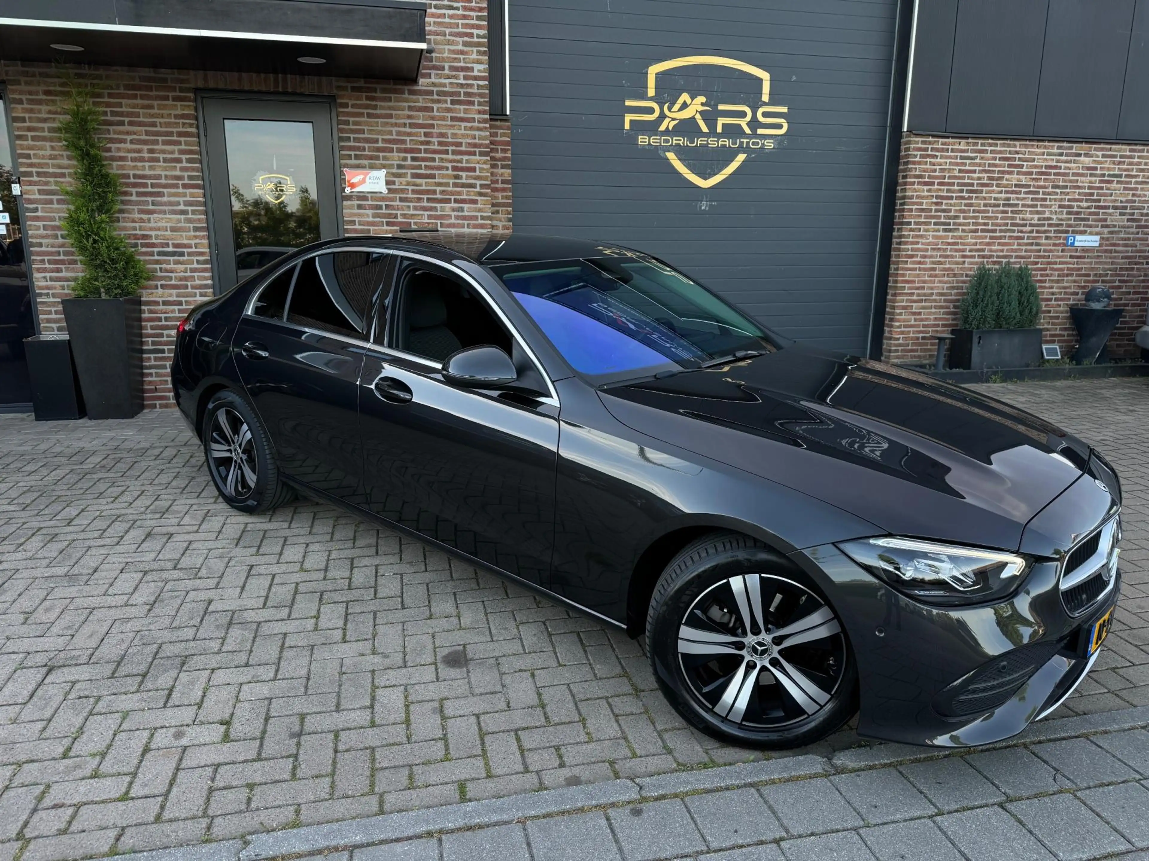 Mercedes-Benz C 180 Luxury Line Automaat 170PK zeer nette Dealer Garan — photo 8